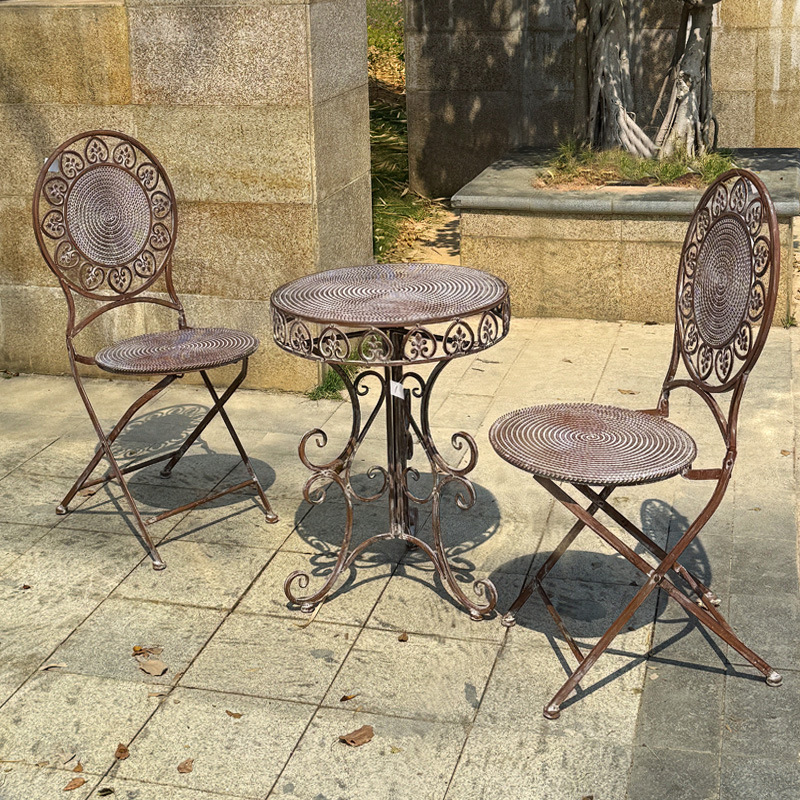 Garden European retro wrought  - Coffee Tea Gardens บทวิจารณ์และราคา